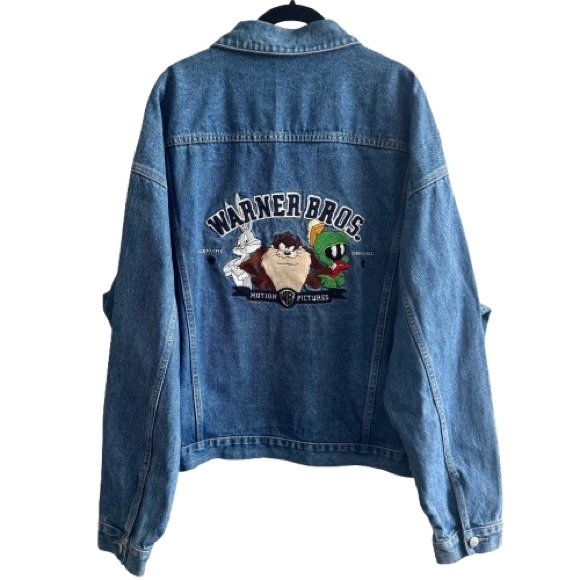 Vintage y2k Warner Bros. Studio Store Looney Tunes Embroidered Denim Jacket Blue